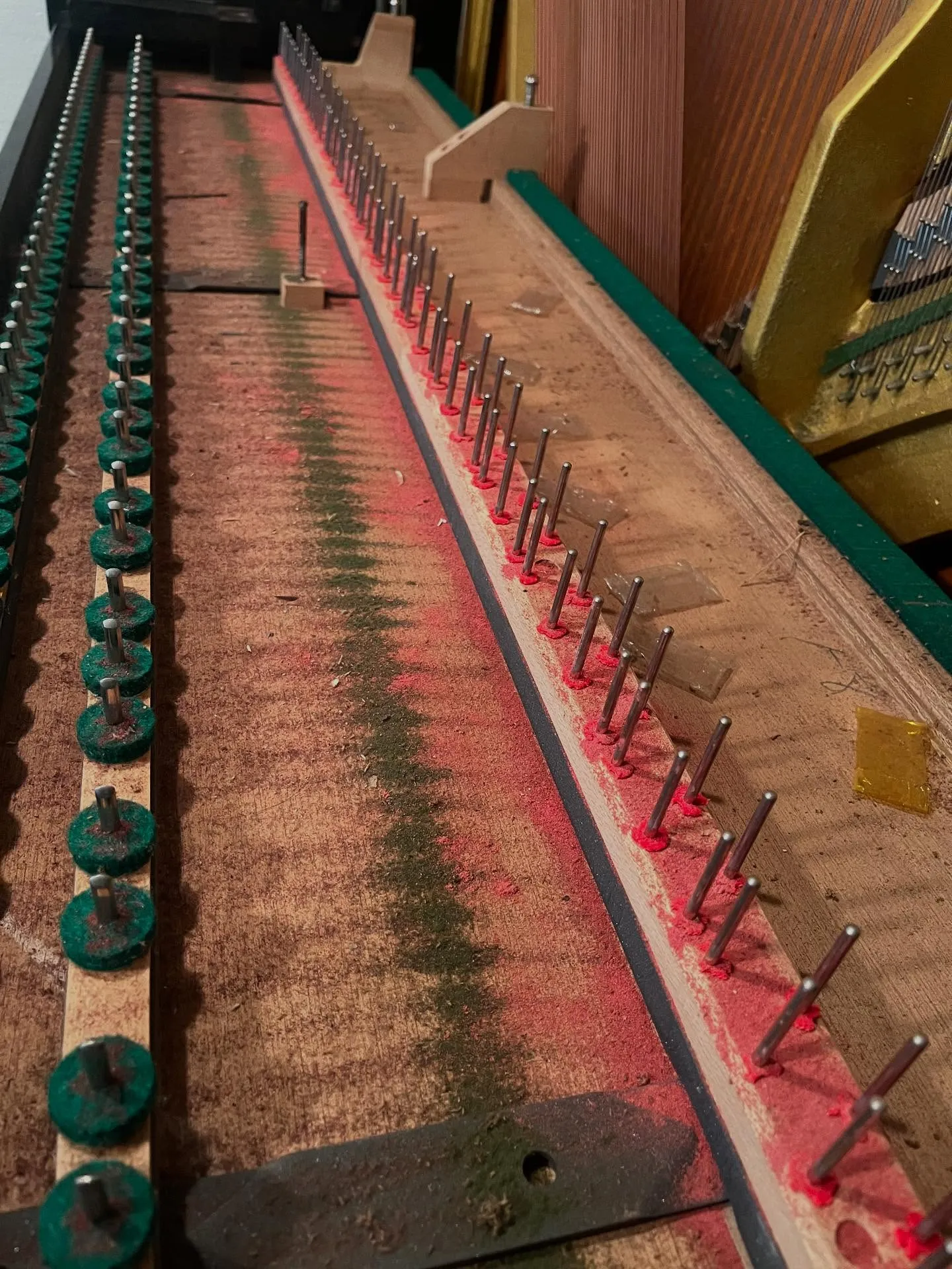 【久々のピアノ調律】何十年も調律されていないピアノ