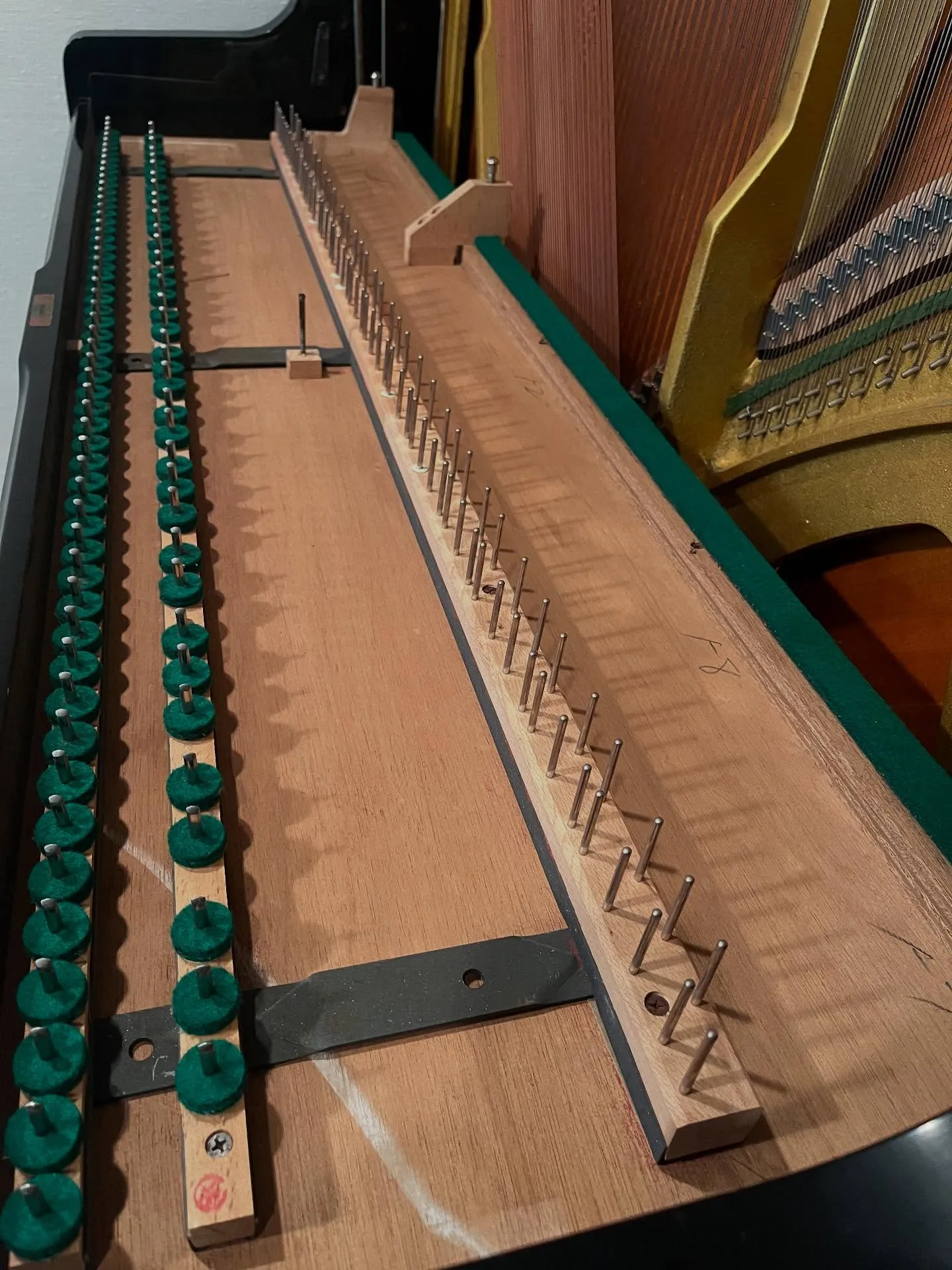 【久々のピアノ調律】何十年も調律されていないピアノ