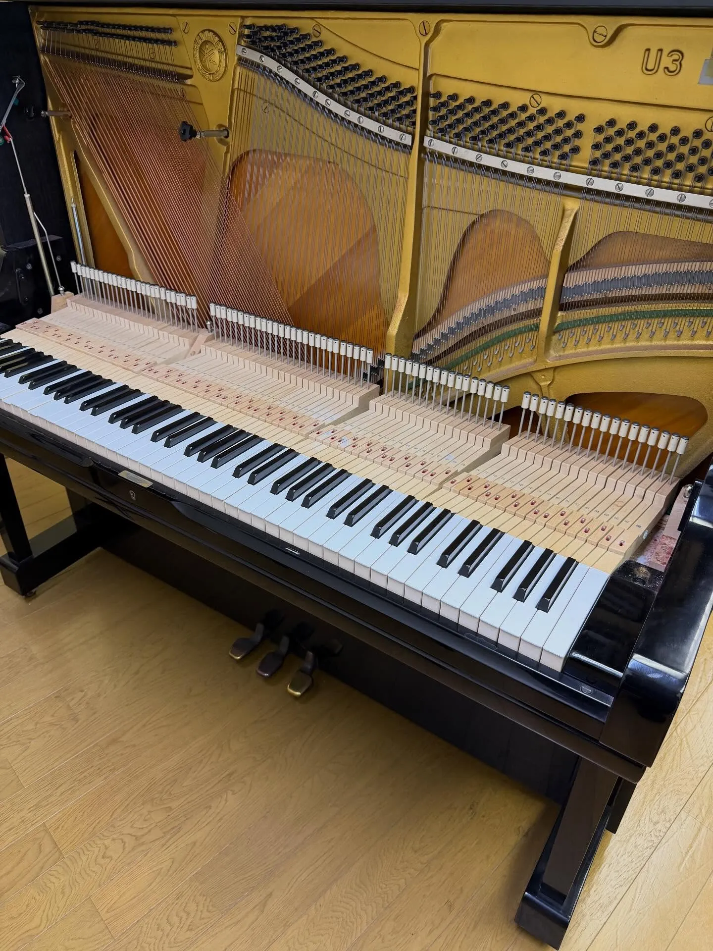 音が出にくいピアノの原因は鍵盤鉛