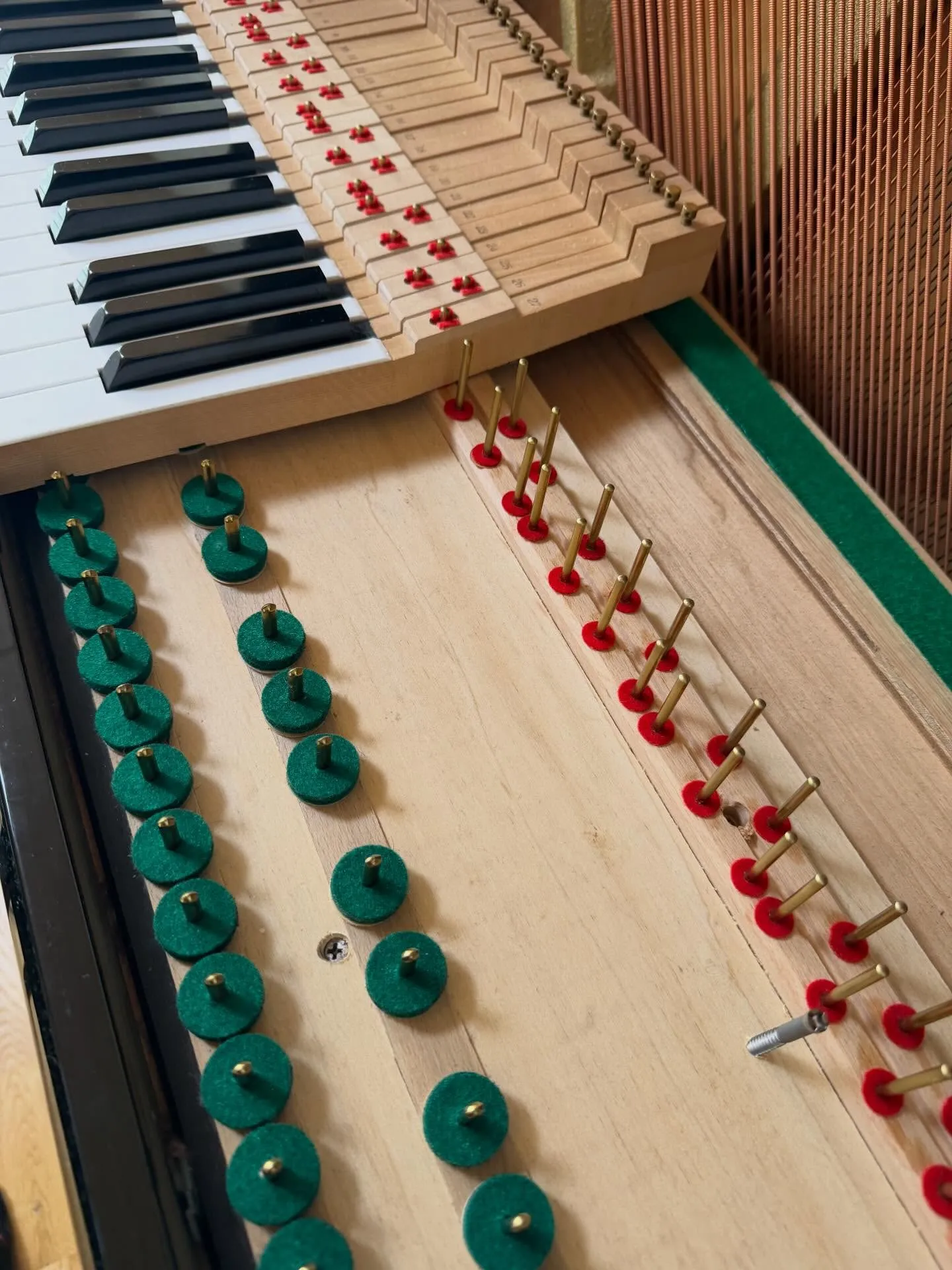 【ピアノの掃除】