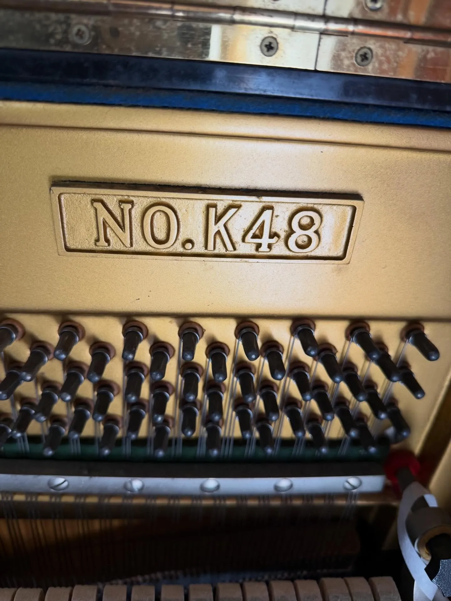 古いアップライトピアノにグランフィールか新しいアップライトピ...