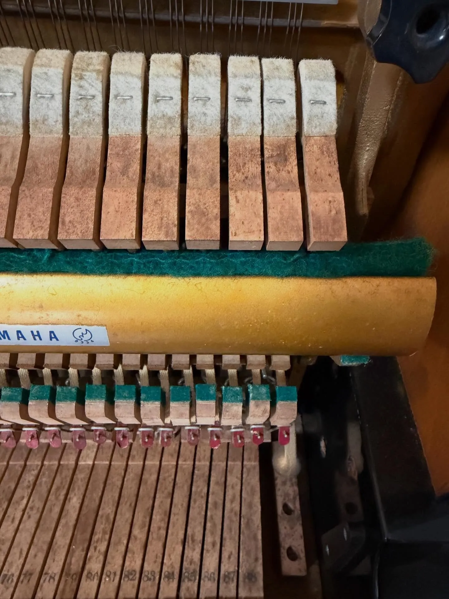 【ピアノ修理】まずはパーツを揃え整える所から