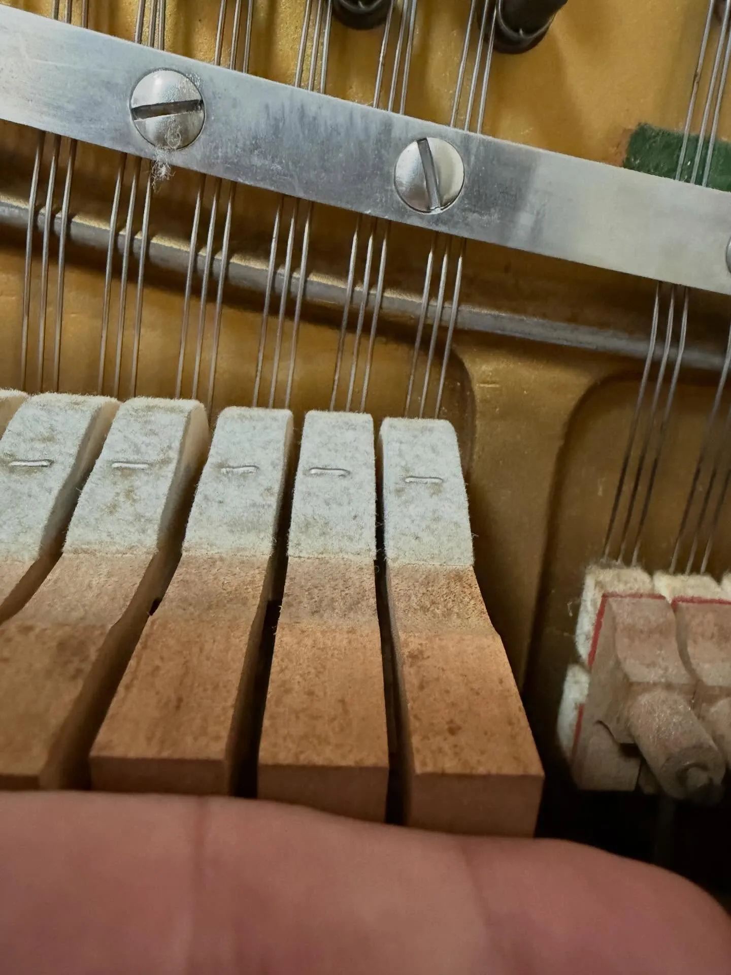 【ピアノ修理】まずはパーツを揃え整える所から